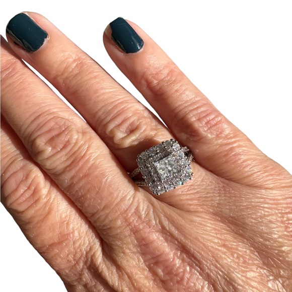 Mini Stone Silver Zircon Diamond Ring - Picture 5 of 10